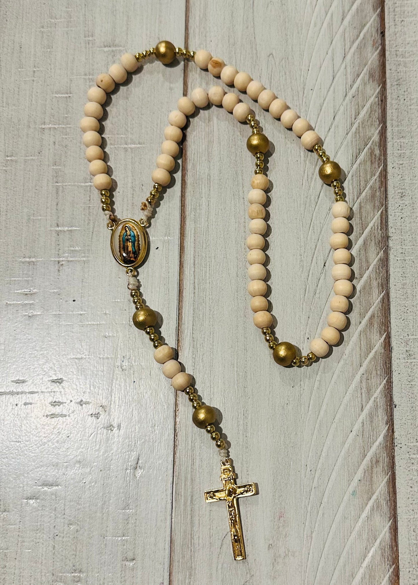 Rosario - cream beads