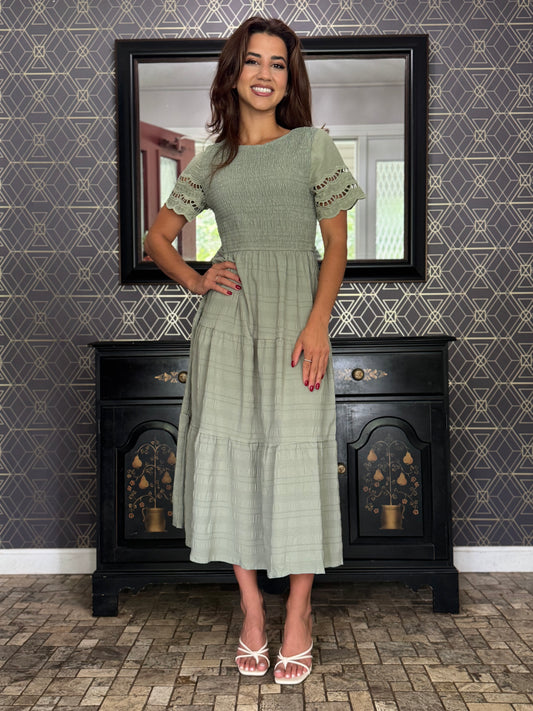 Lace Round Neck Ruched Fit Ruffle - Light Green