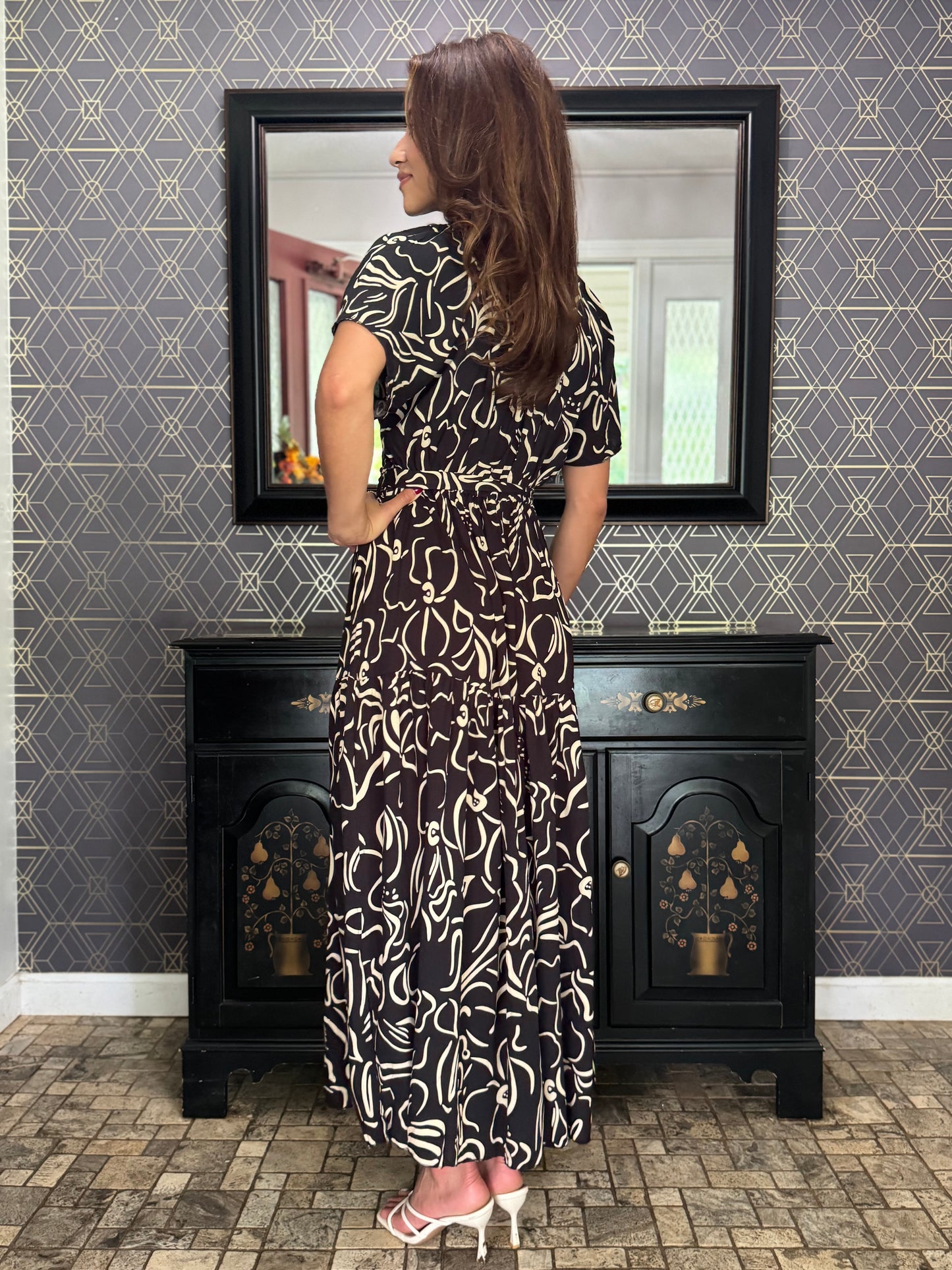 Allover Print V Neck Fit Belt A Line(Available in Black and Lt Green)