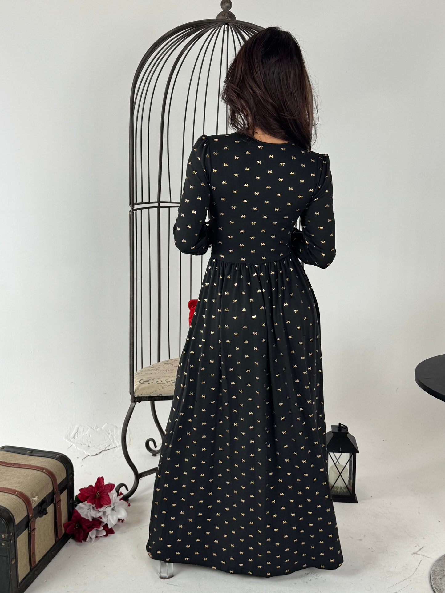 Elegant Vintage V Neck Lace Print Maxi Dress with Gold Bow