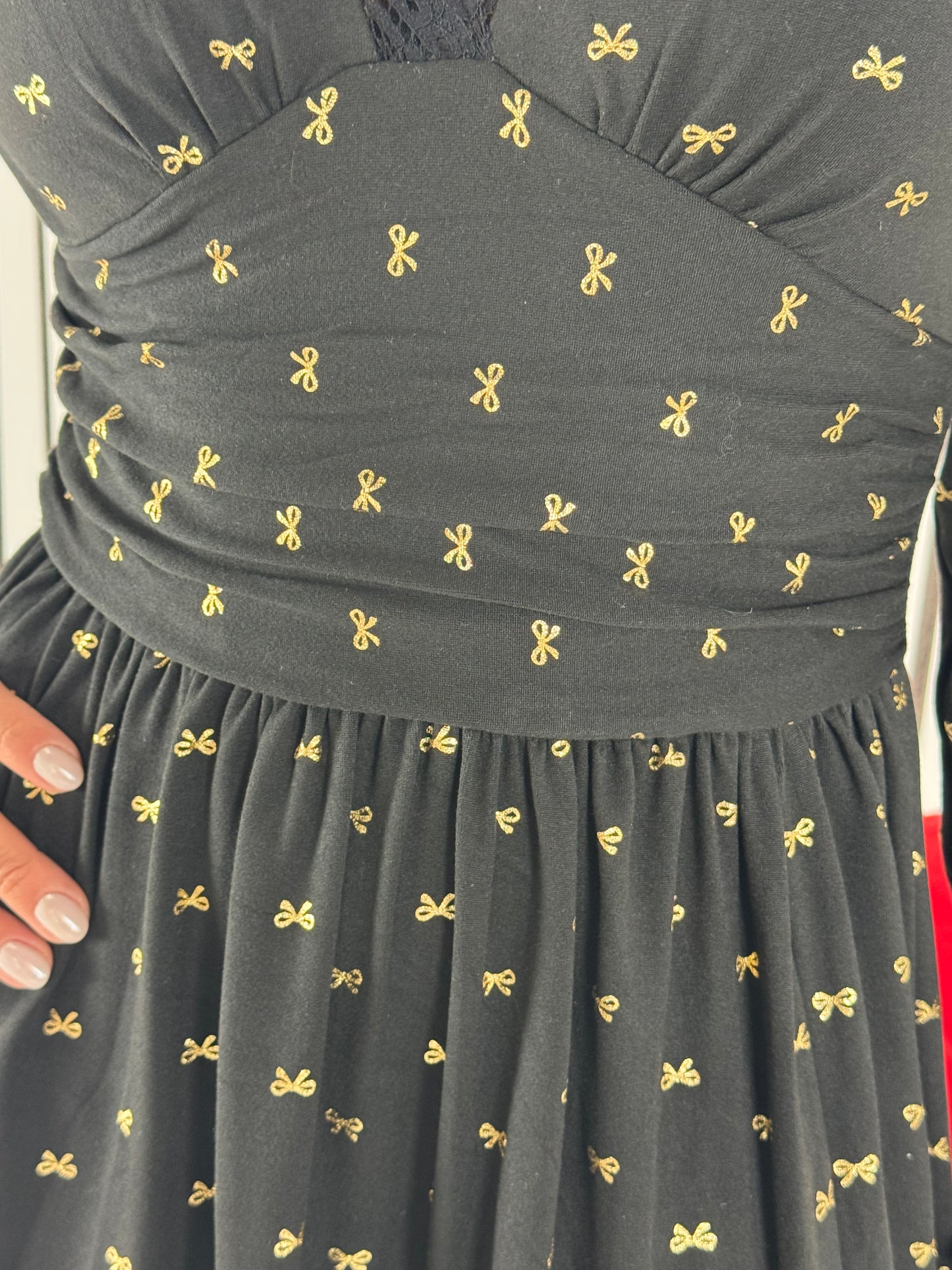 Elegant Vintage V Neck Lace Print Maxi Dress with Gold Bow