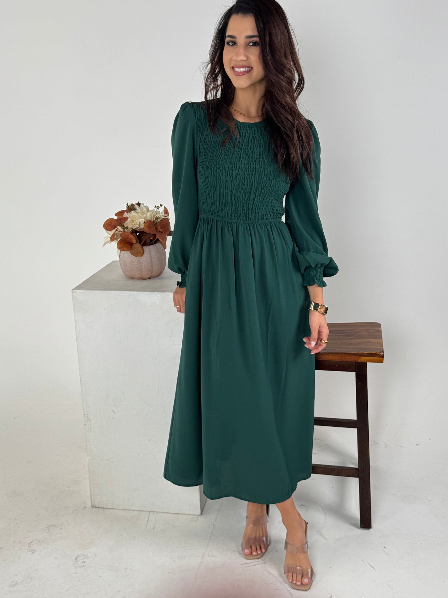 Elegant Green Long Sleeve Smocked Waist Midi Dress